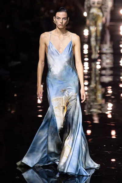 Look 24
